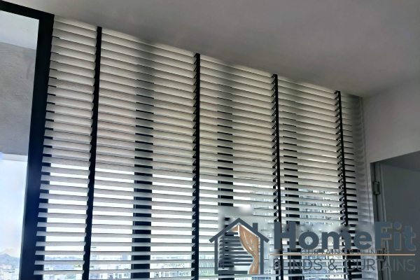 Venetian Blinds Installation - Condo, Alexandra 2 venetian-blinds-installation-homefit-blinds-curtains-singapore-condo-alexandra-02